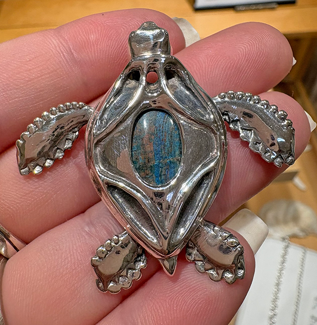 Peapod Sea Turtle Necklace - Image 2
