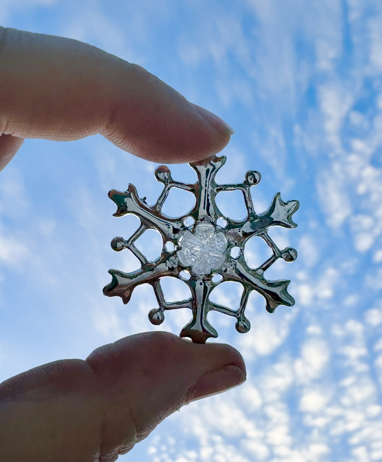 Peapod Snowflake Pin/Pendant - Image 2