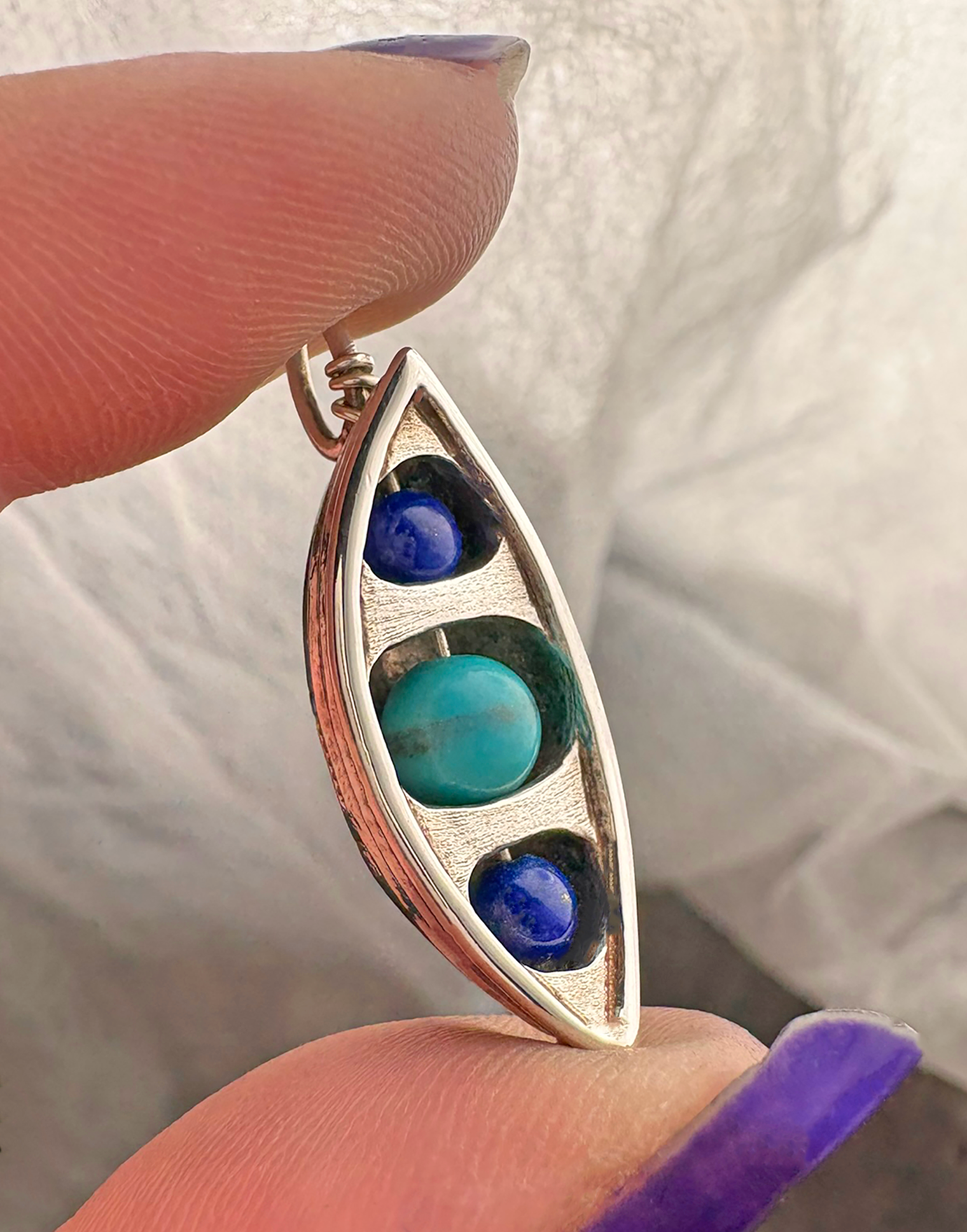 Boat Large Peapod Necklace - Image 2