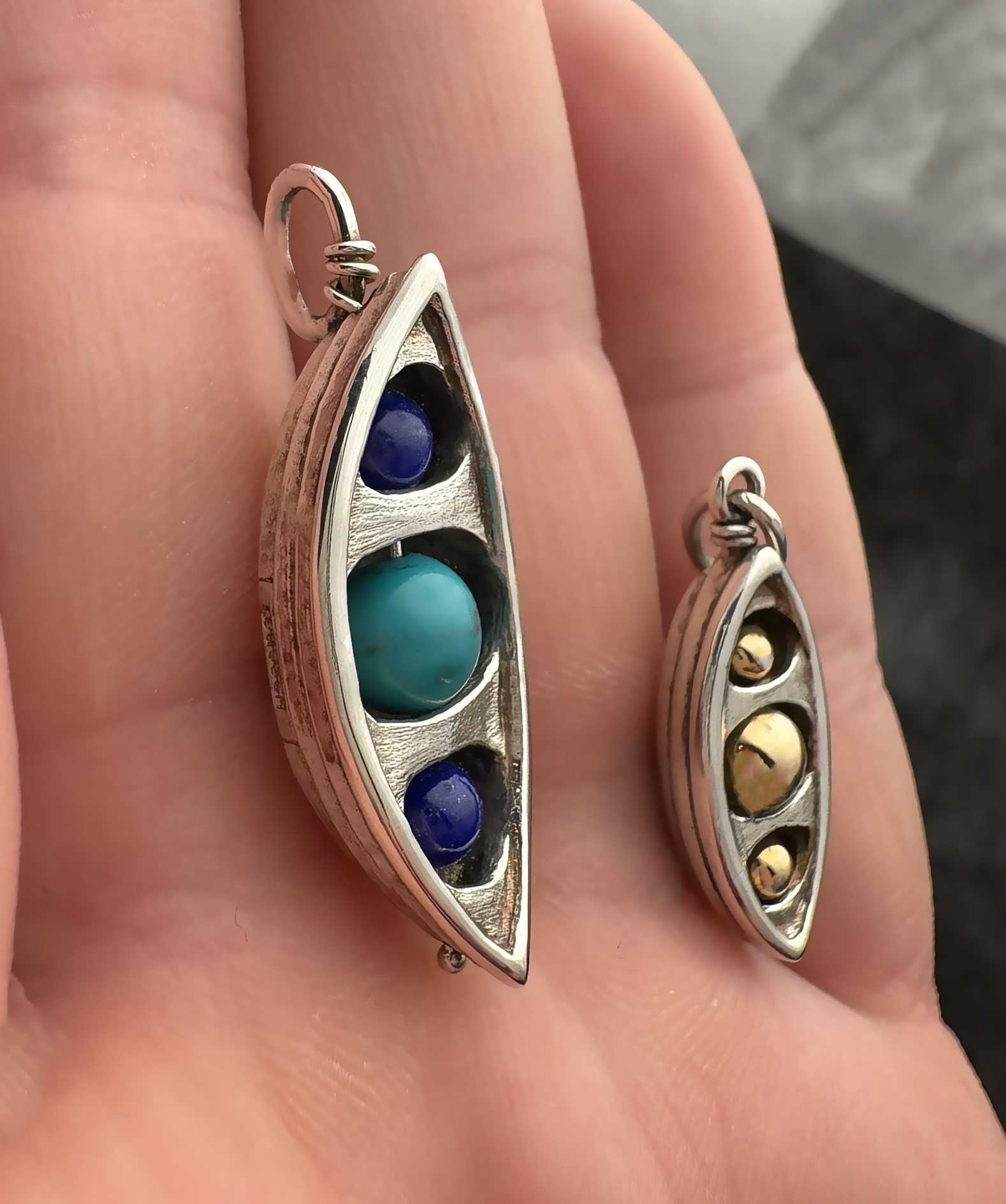 Boat Large Peapod Necklace - Image 3